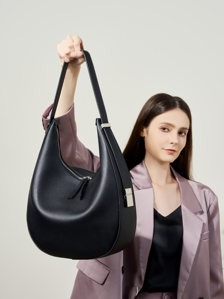 YY-BAG-013 cowhide crescent bucket underarm bag in off-white — wholesale crescent bag manufacturer YANYAN