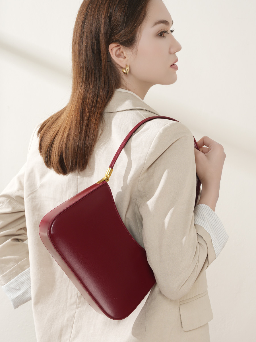 French Baguette Cowhide Underarm Bag — Vintage Commute view 2
