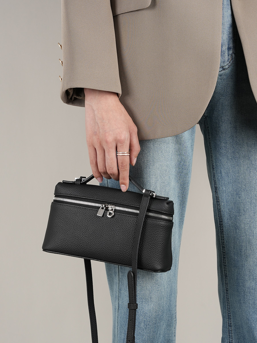 Bolso Tipo Lonchera LP19 en Piel de Vaca — Mini Diseñador Inspirado en Gigi view 4