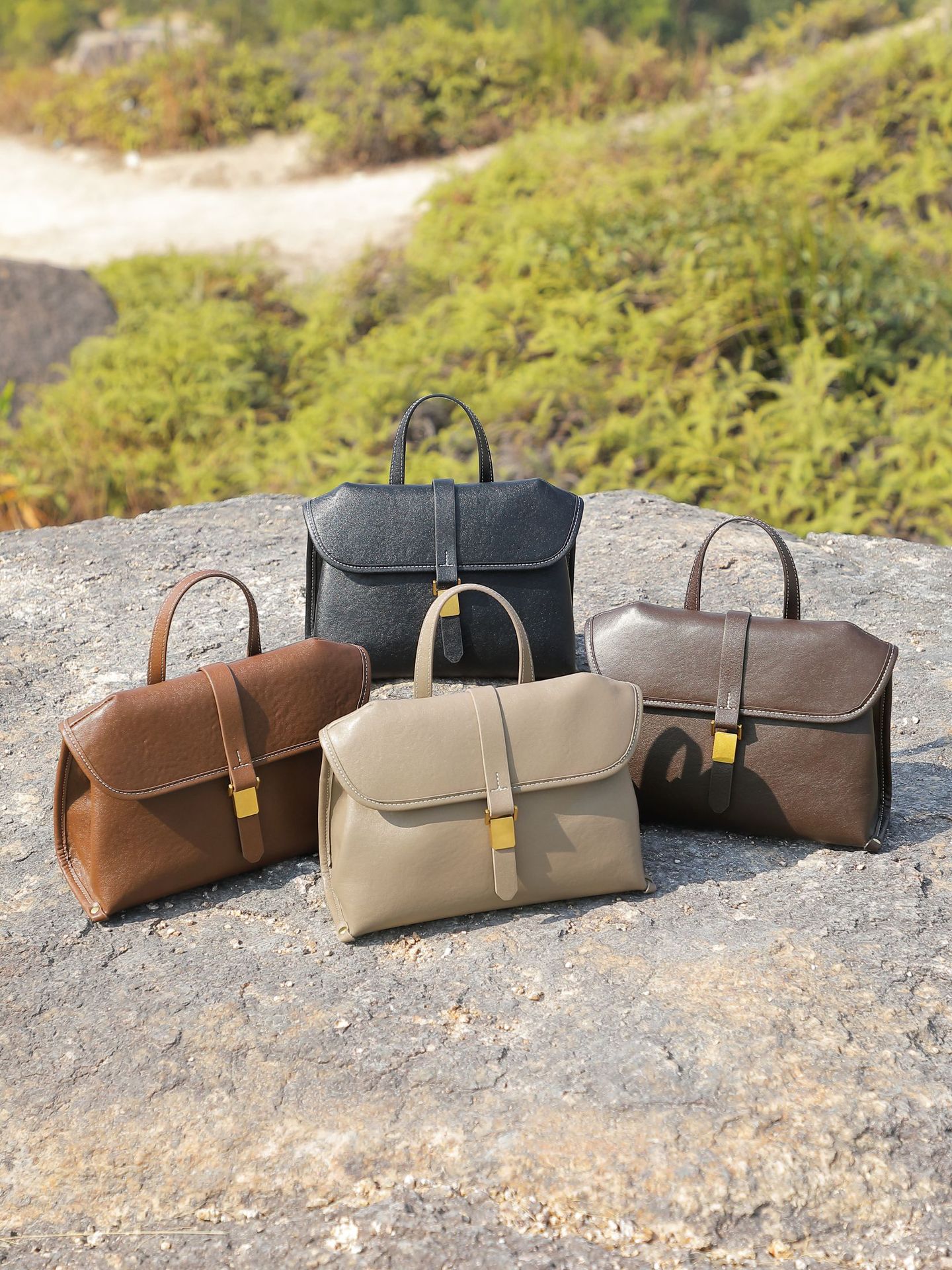Vintage Messenger Bag — Three-Colour Casual Commute view 5