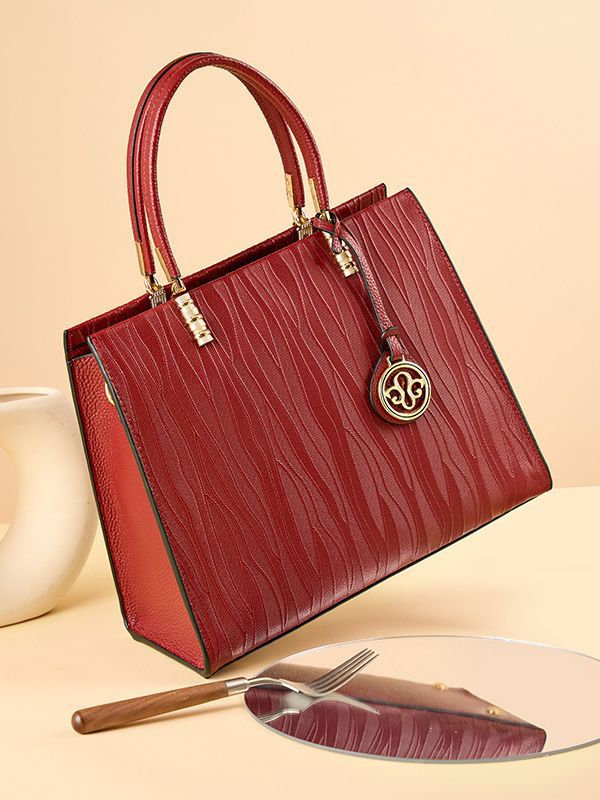 Premium Mature Mom Hand-Carry Bag — Wine Red Single-Colour Statement view 4