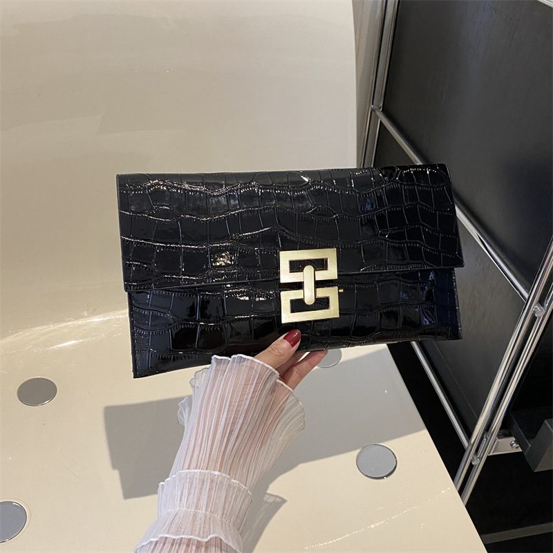 Minimalist Envelope Clutch Handbag view 7