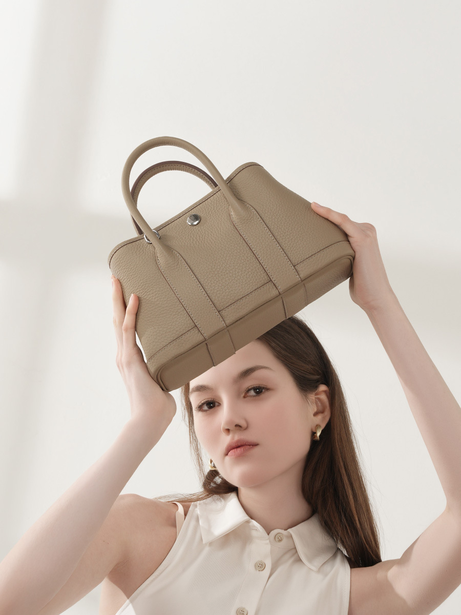 YY-BUC-010 TC cowhide vintage garden bucket bag in milky white — wholesale TC cowhide bucket bag YANYAN