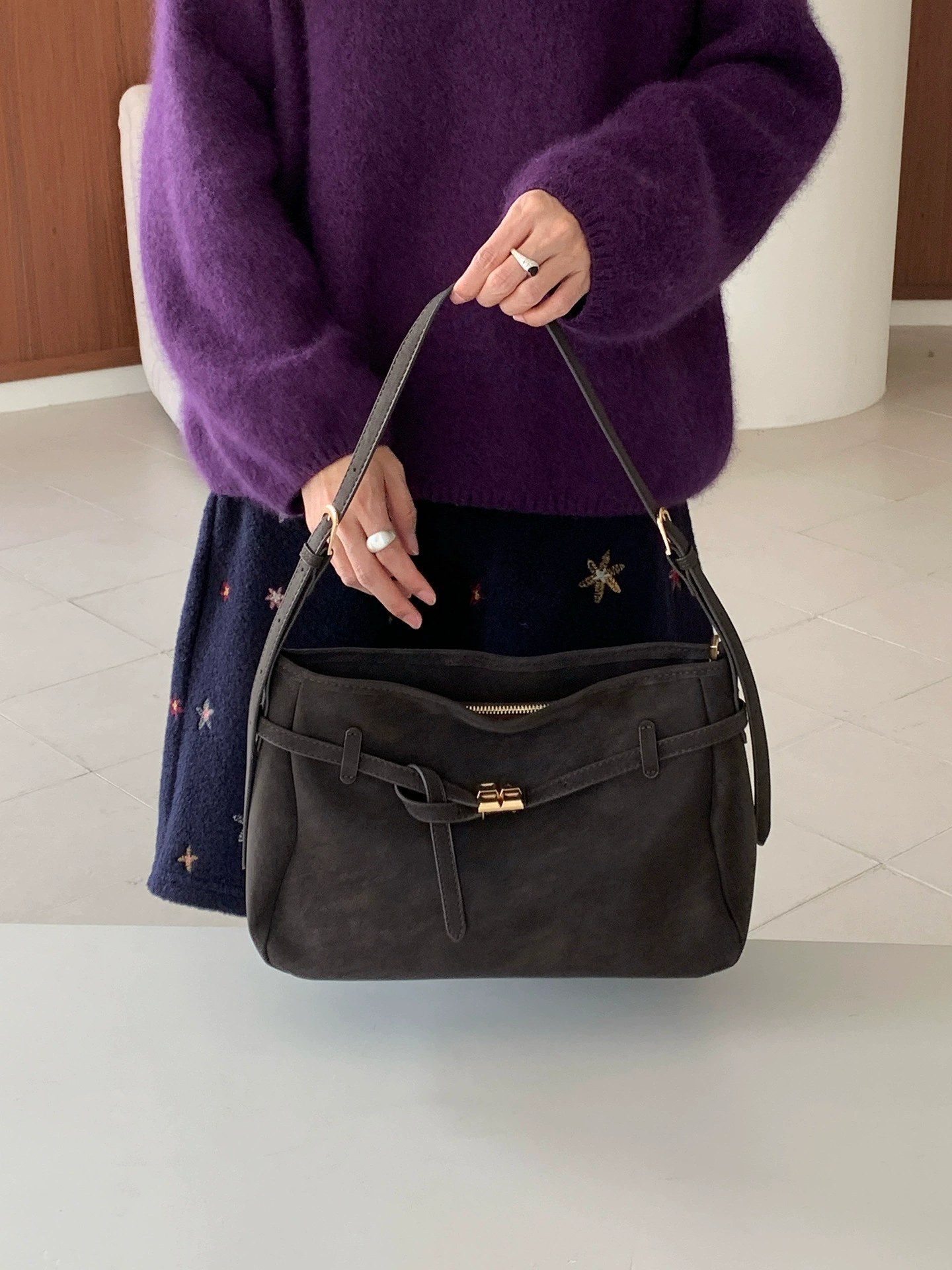 Matte PU Leather Bucket Bag view 5