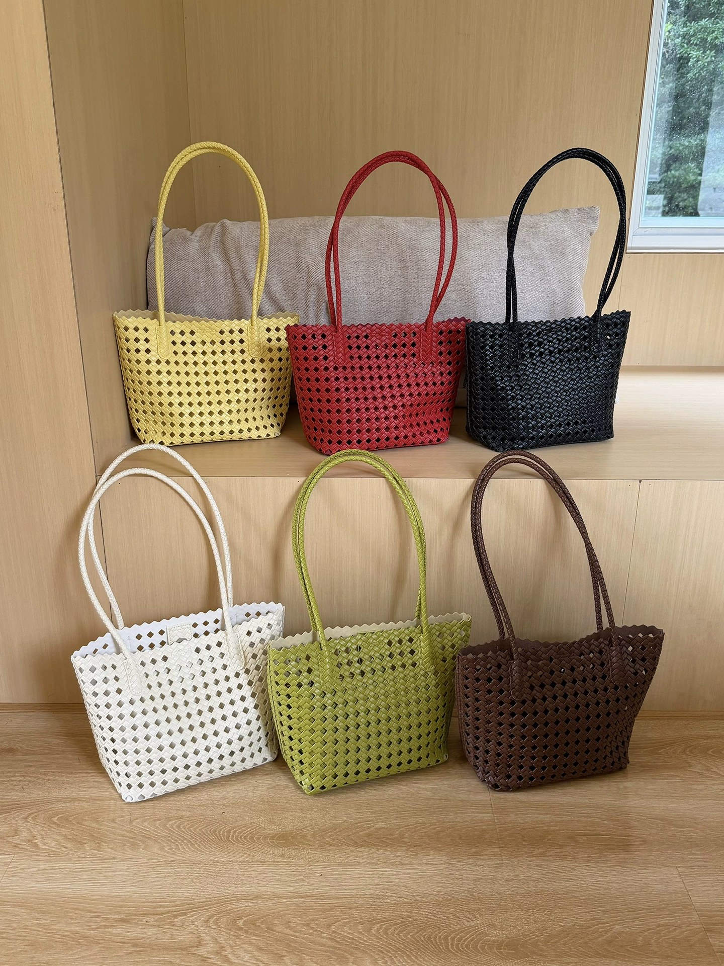 Woven Synthetic Bucket Bag for wholesale OEM — YANYAN Bags Guangzhou handbag factory