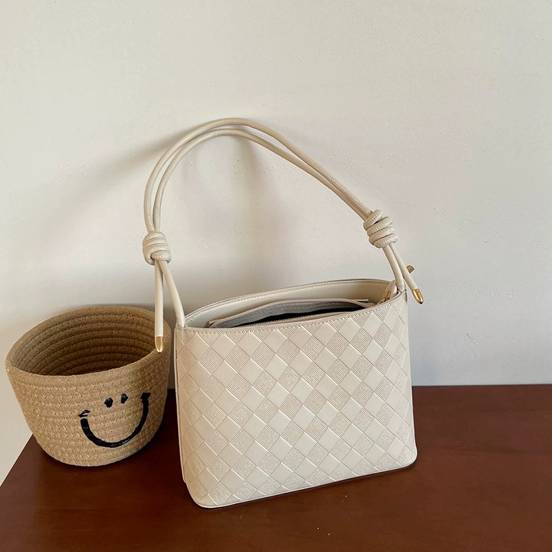 PU Leather Bucket Bag view 4