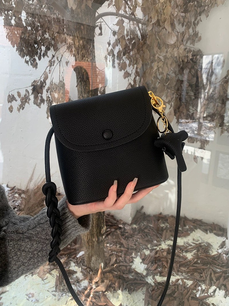 PU Leather Bucket Bag view 4