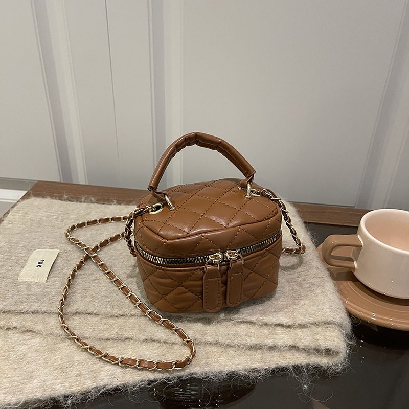 Quilted Chain Crossbody Candy Color Bucket Bag view 4