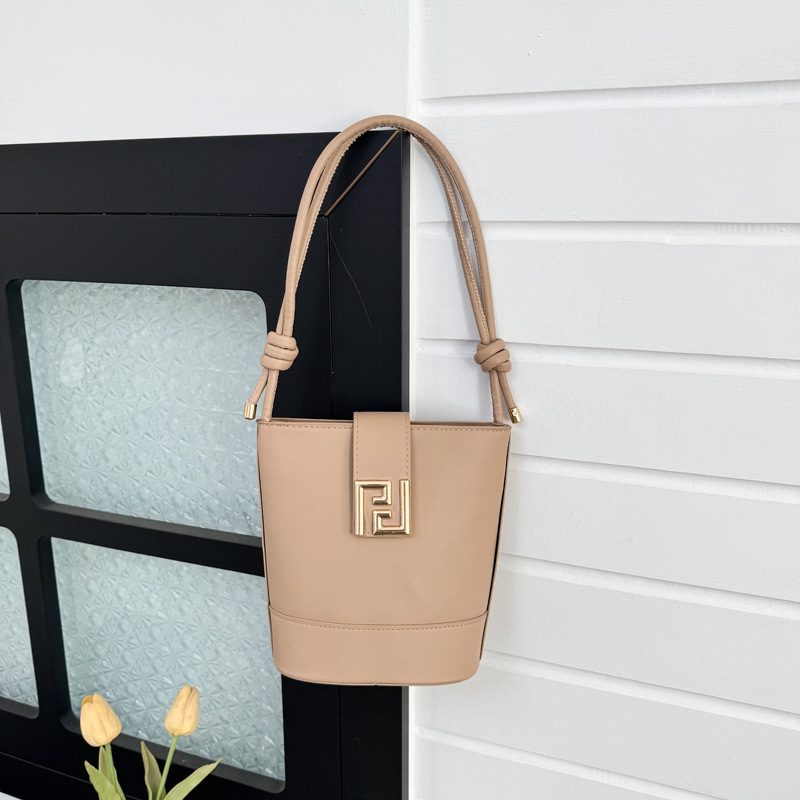 Vintage Minimalist Bucket Crossbody Shoulder Bag view 3