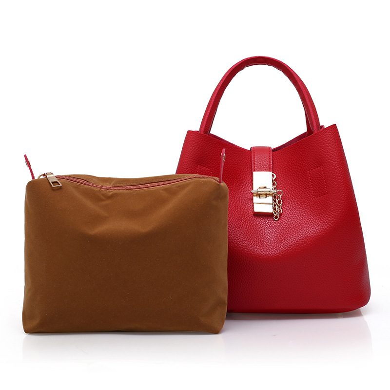 Bucket Bag aus PU-Leder mit Umhängefunktion view 5