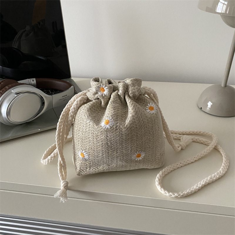 Minimalist Casual Bucket Crossbody Bag view 2