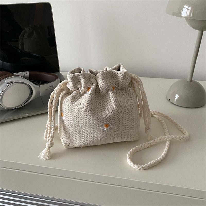 Minimalist Casual Bucket Crossbody Bag view 4