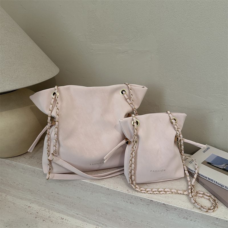 Large Capacity Chain Bucket Crossbody Bag