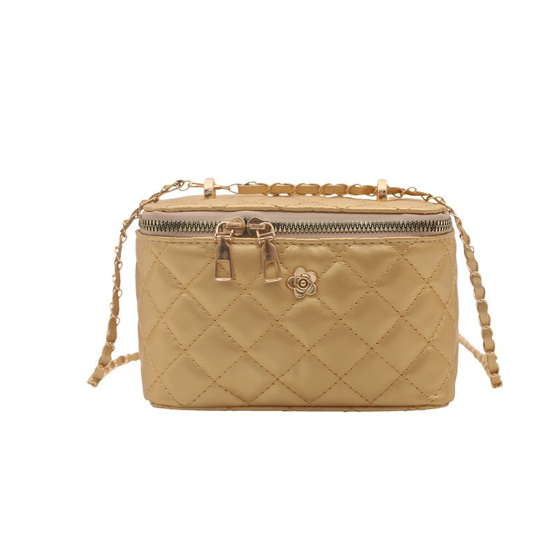 Quilted Chain Bucket Shoulder Bag view 4