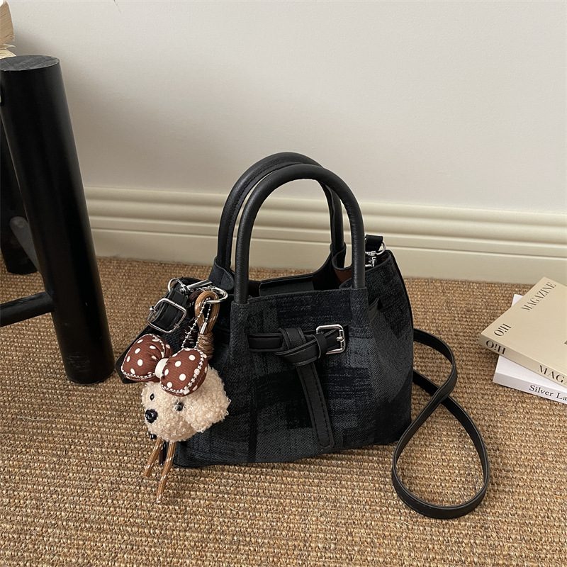 Vintage Large Capacity Bucket Bag view 2
