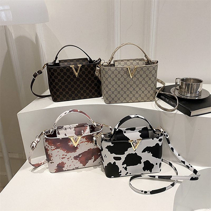 Designer Light Luxury Bucket Bag