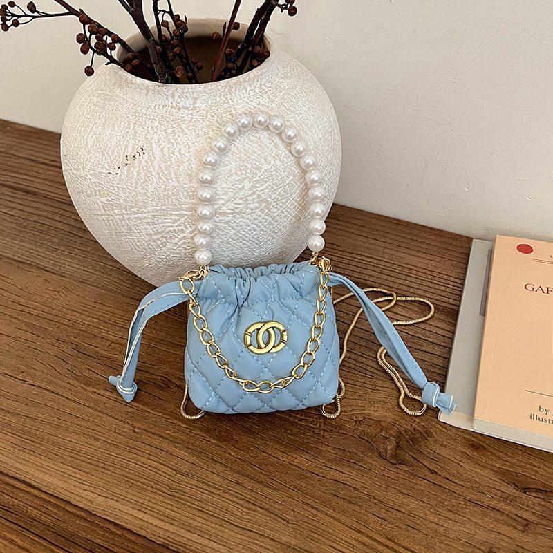 Quilted Diamond Bucket Chain Crossbody Bag view 10