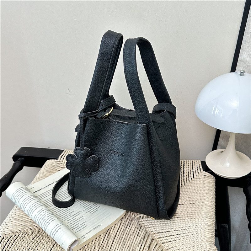 Minimalist Casual Shoulder Bucket Bag view 4