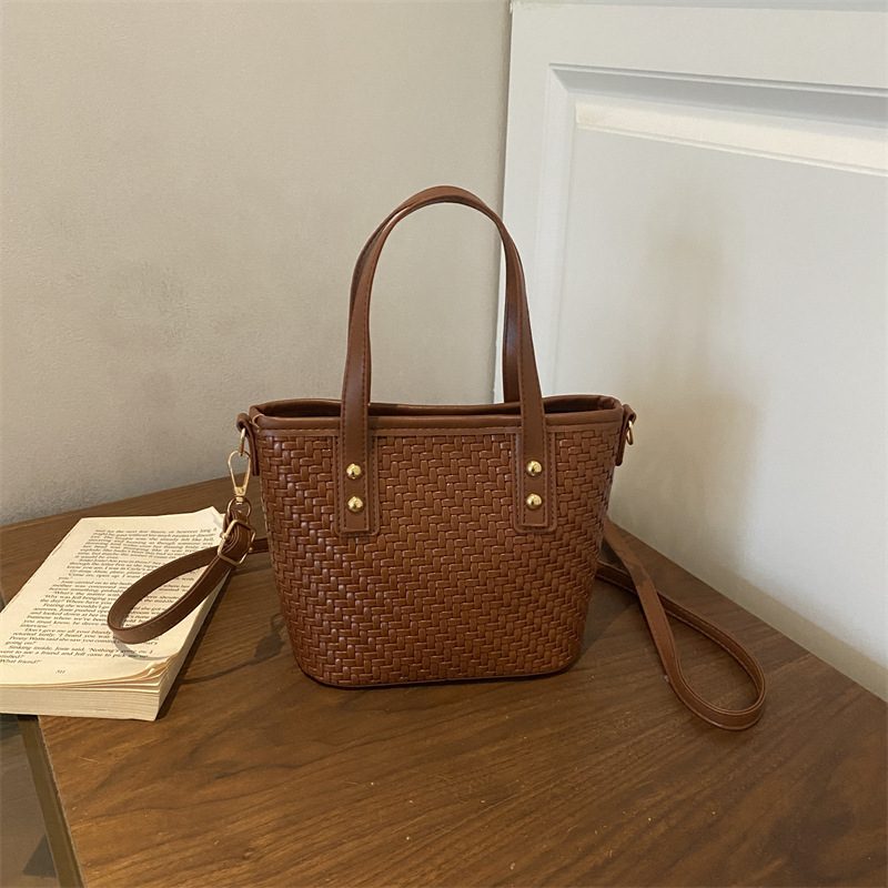 Woven Texture Bucket Crossbody Bag view 2