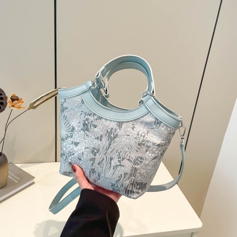 Tas Bahu Bucket Sutra Bordir view 2