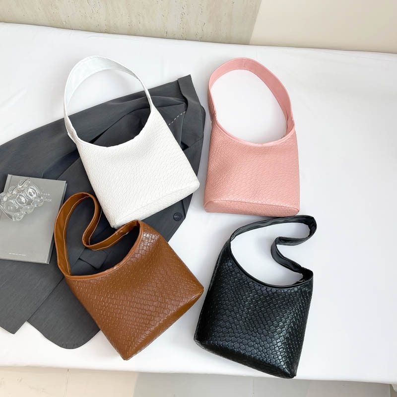 Retro Woven Bucket Shoulder Bag