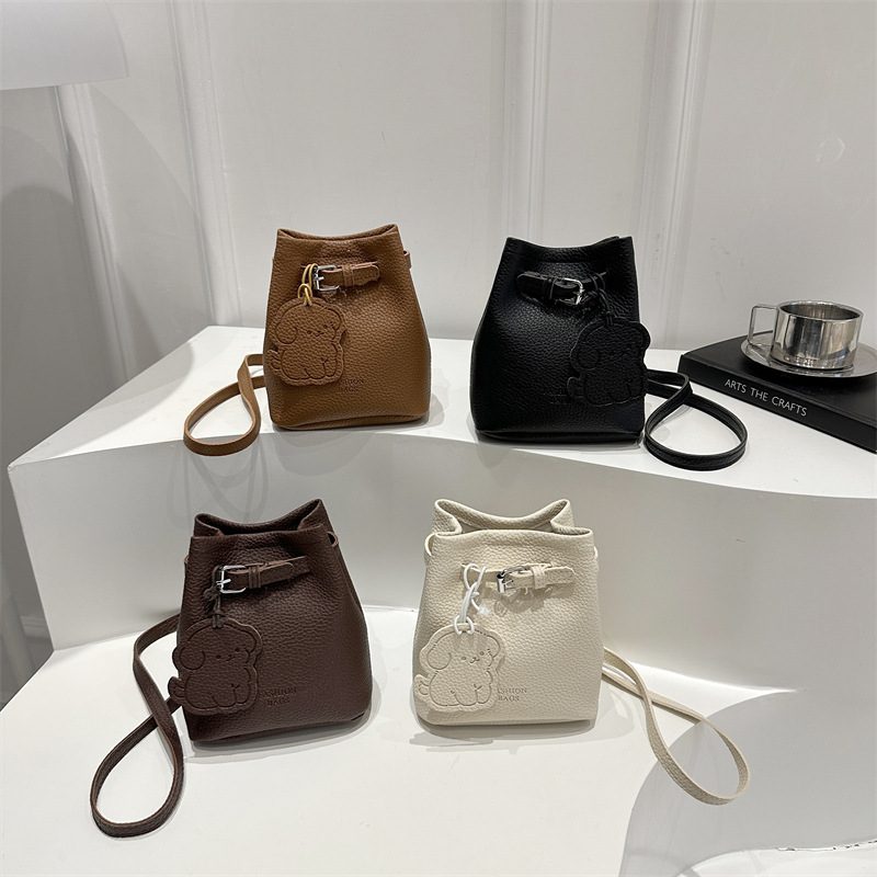 Litchi Grain Bucket Crossbody Bag