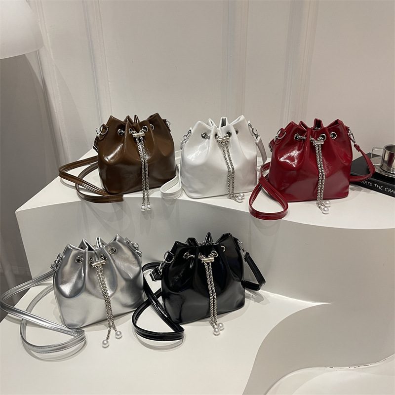 Drawstring Chain Large-Capacity Bucket Bag