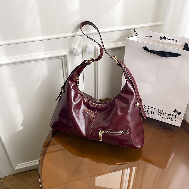 Large Capacity Casual Bucket Crossbody Bag view 4