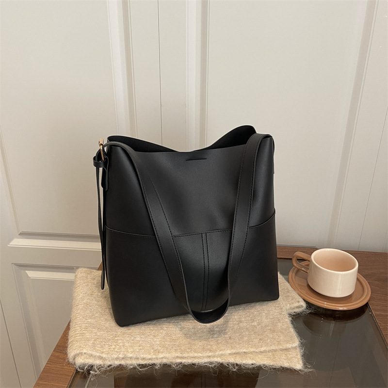 Solid Vintage Large Capacity Bucket Bag view 2