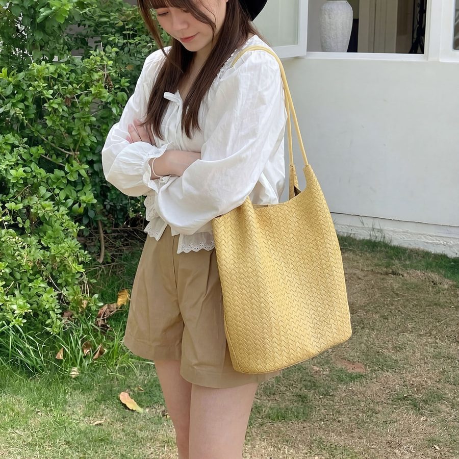 Tas Tote Bucket Besar Minimalis Anyaman view 6