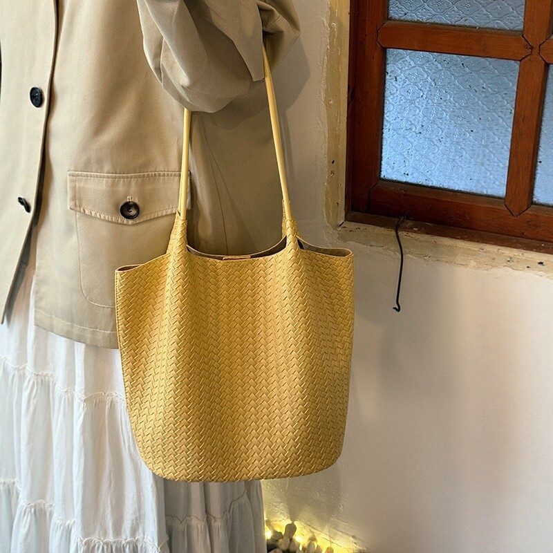 Woven Beach Vacation Bucket Bag