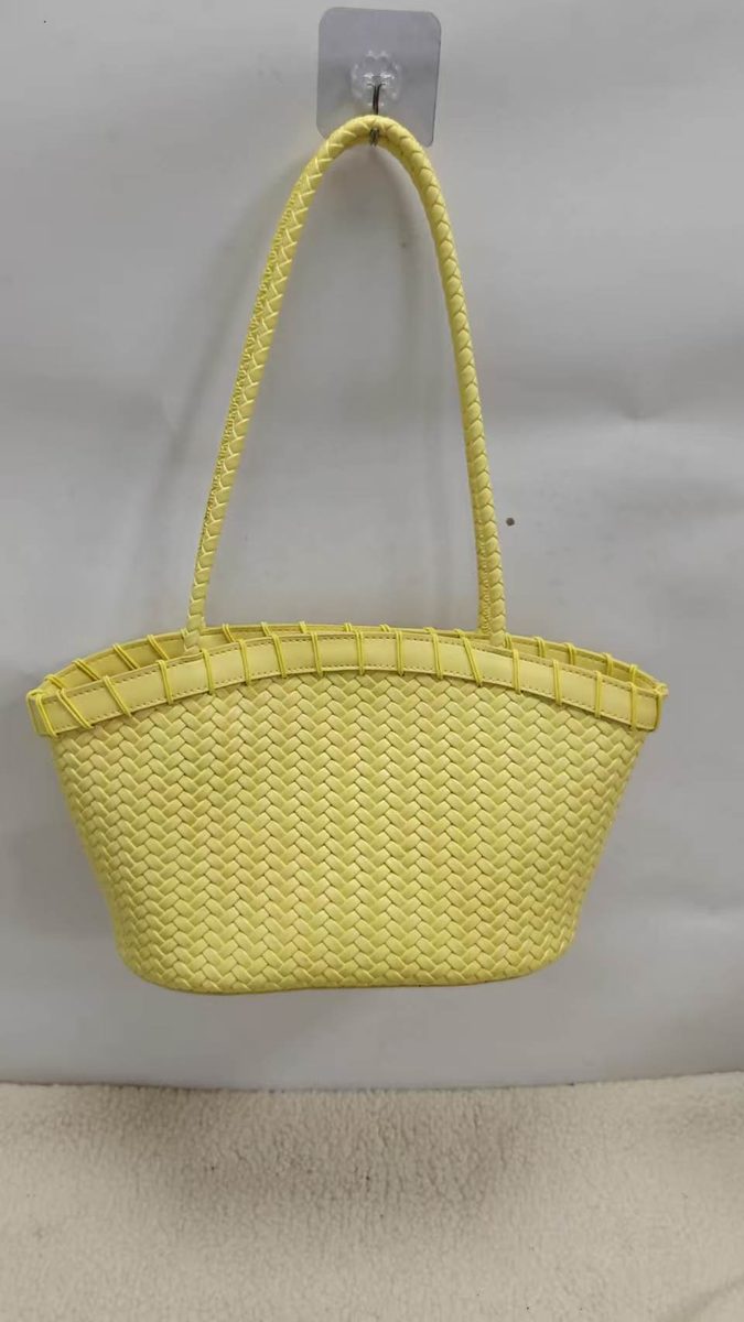 Red Woven Bucket Bag Large Capacity view 11