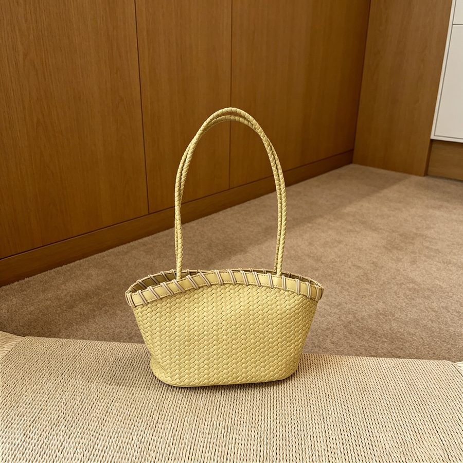 Red Woven Bucket Bag Large Capacity view 2