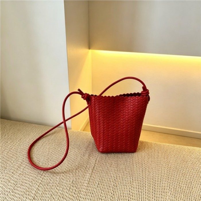 Straw Woven Bucket Crossbody Bag view 7