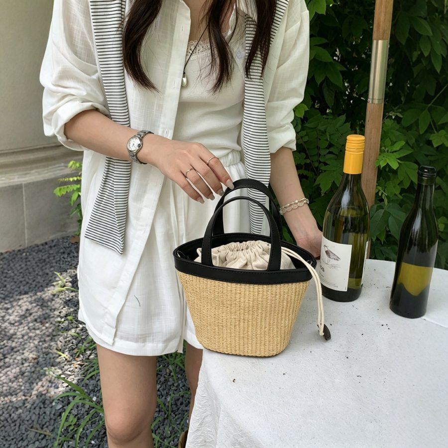 Drawstring Woven Straw Bucket Bag view 4