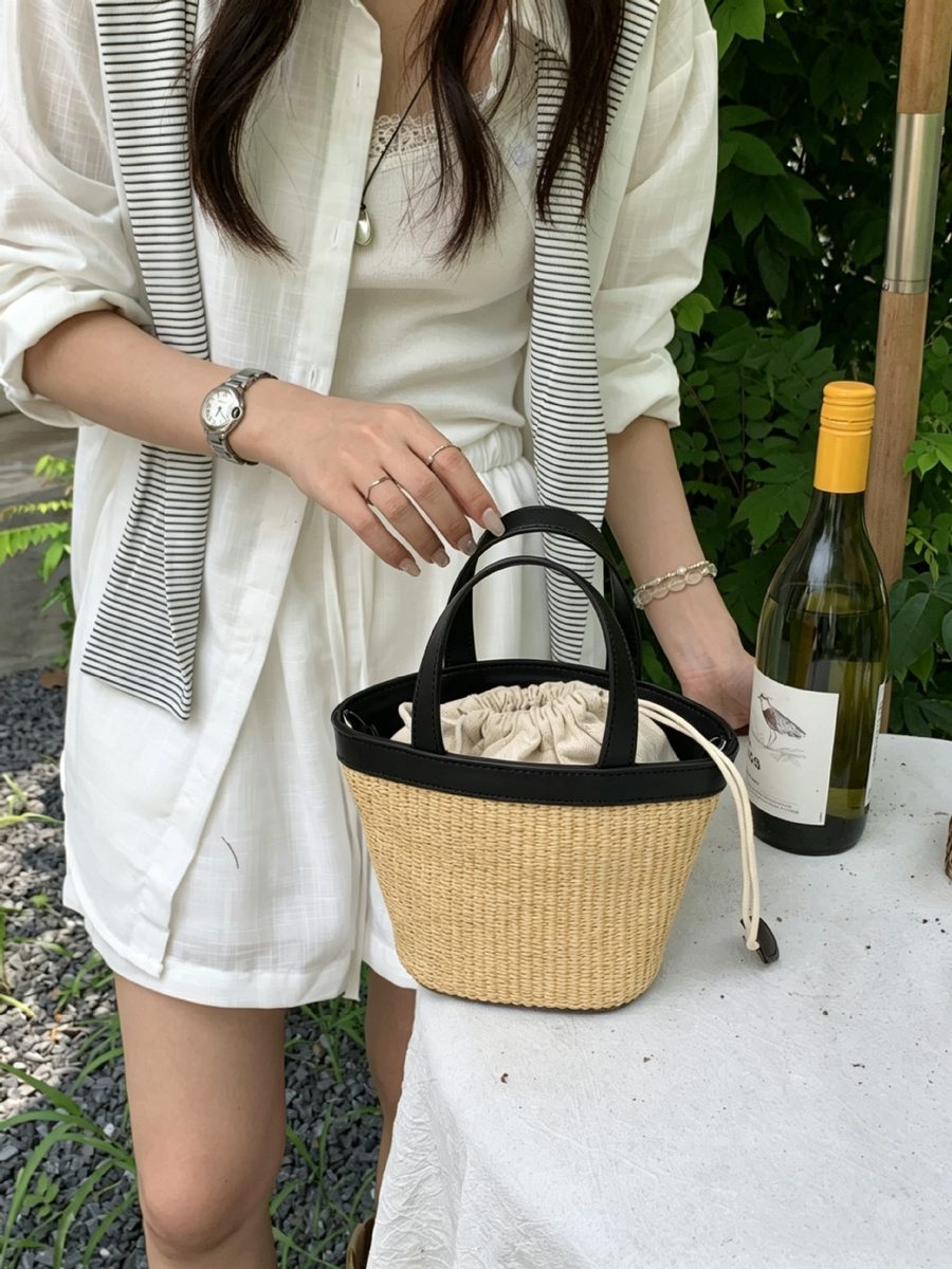 Drawstring Woven Straw Bucket Bag view 7