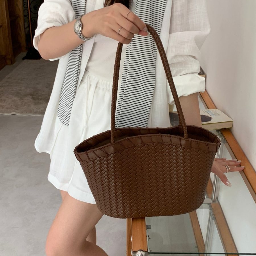 Woven Basket Tote Bag Shell Shape Shoulder