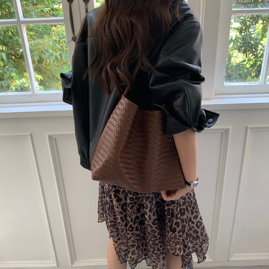 Woven Bucket Bag Shoulder Minimalist Retro view 2