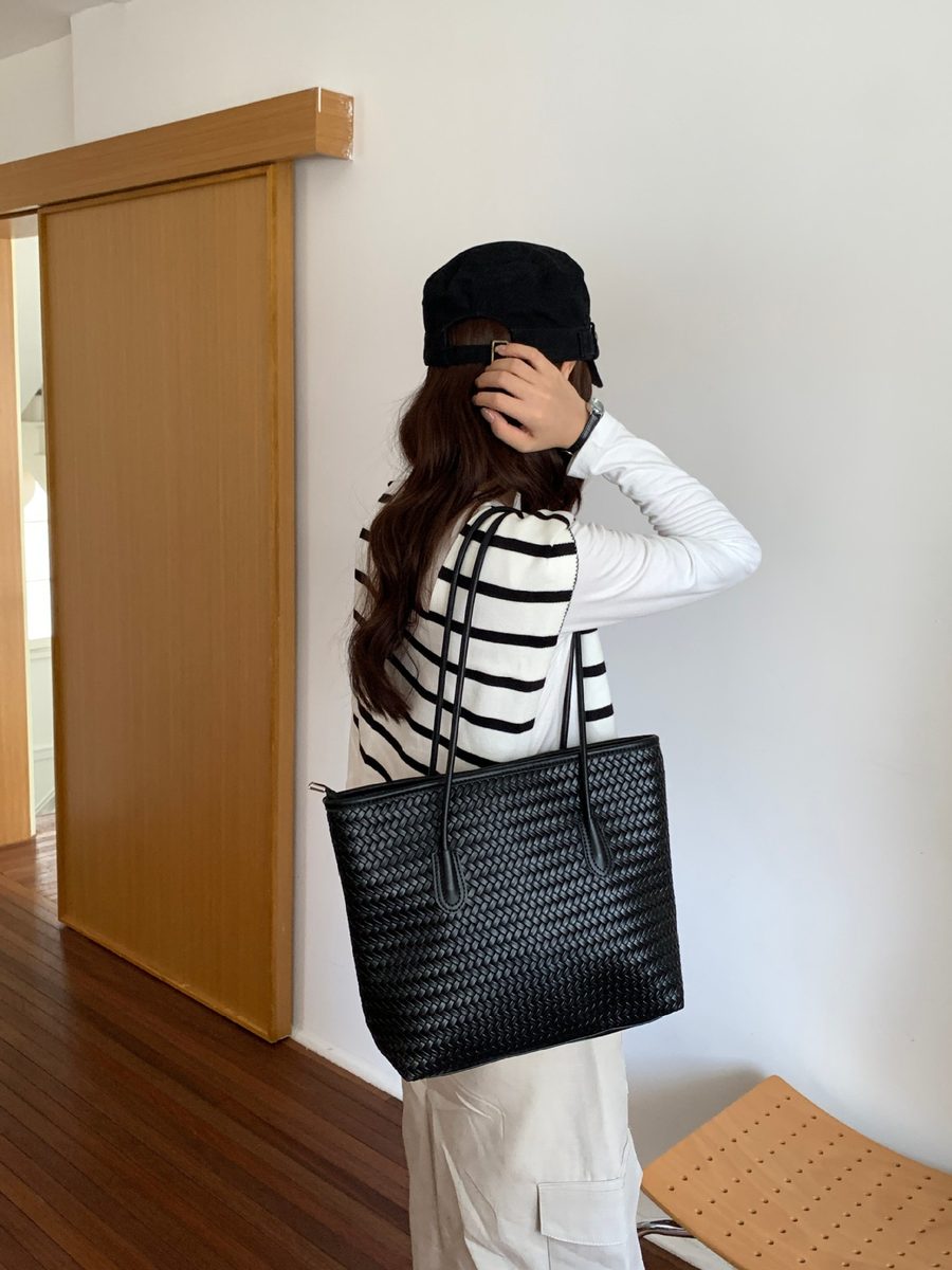 Woven Basket Bucket Tote Top-Handle Shoulder view 6
