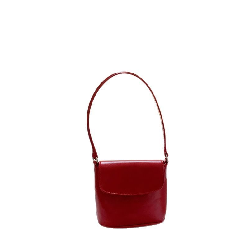 Rote Crossbody-Bucket-Tasche view 5