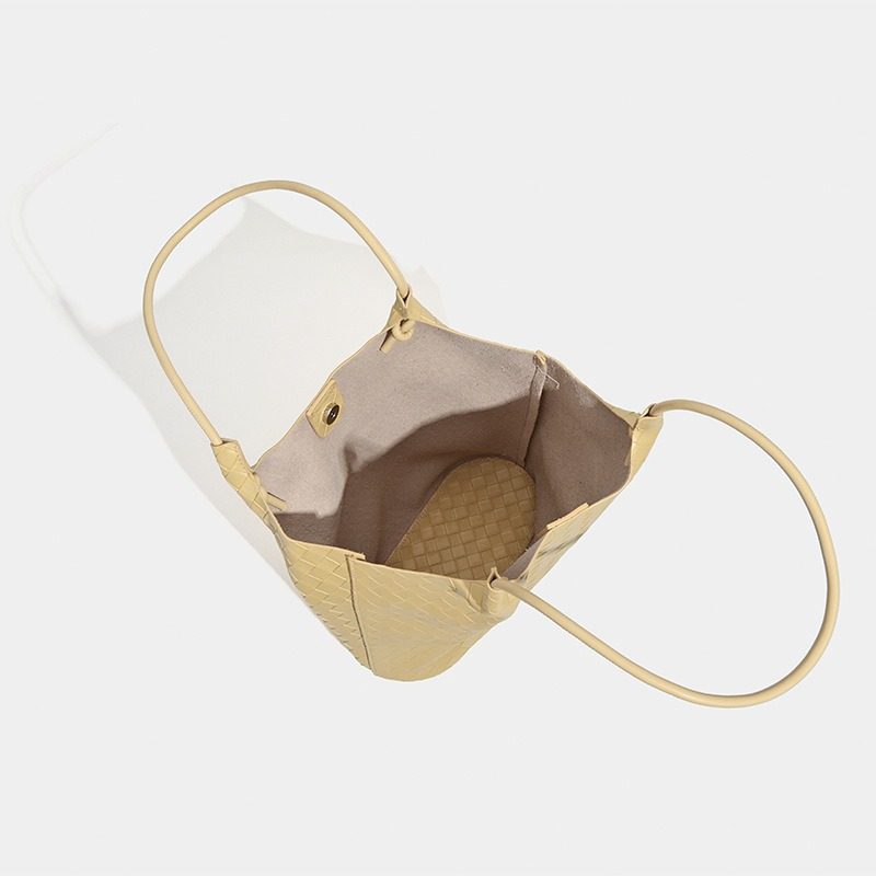 Bucket-Tragetasche aus gewebtem weichem Leder view 2
