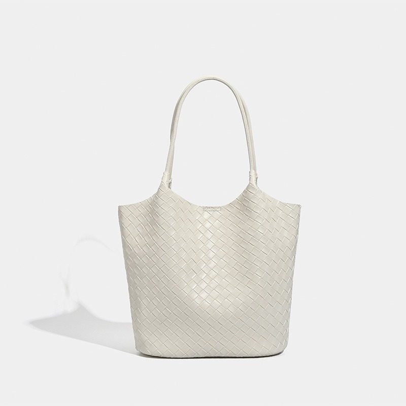 Bucket-Tragetasche aus gewebtem weichem Leder view 4