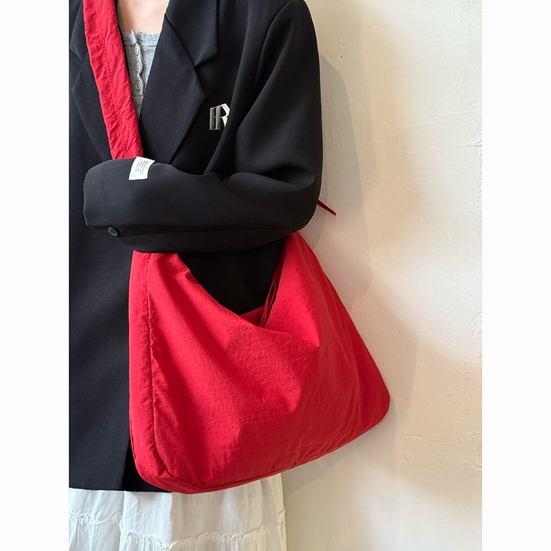 Pleated Drawstring Cloud Bucket Bag view 4