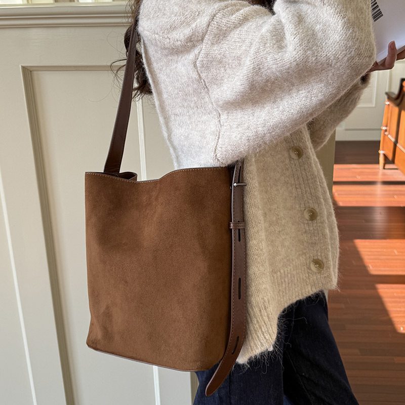Suede Bucket Bag Large Capacity Shoulder Commute
