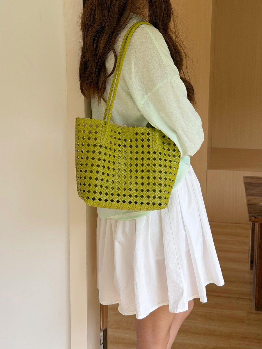 Woven Hollow Out Bucket Bag Top-Handle Tote view 3