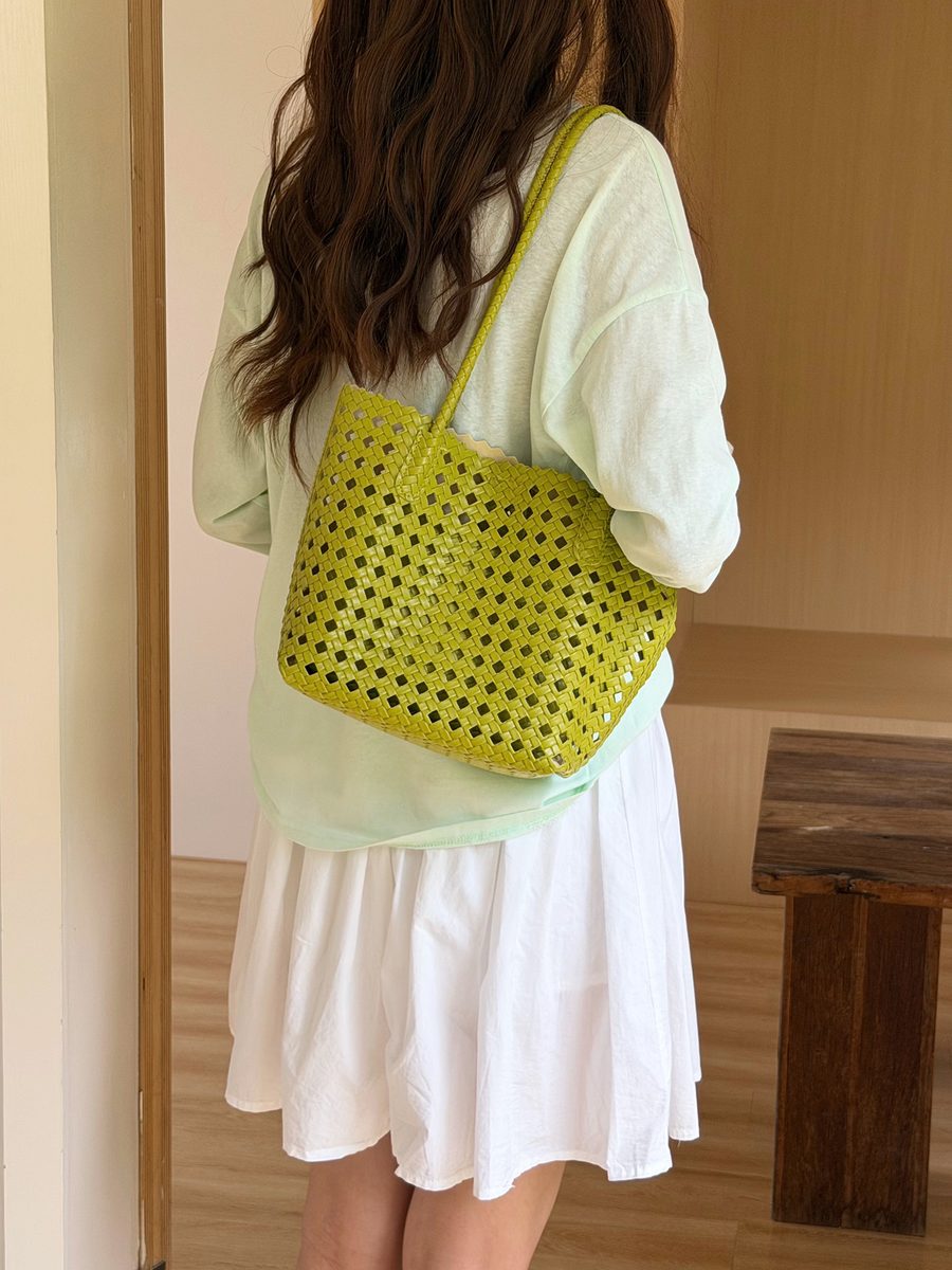 Woven Hollow Out Bucket Bag Top-Handle Tote view 6