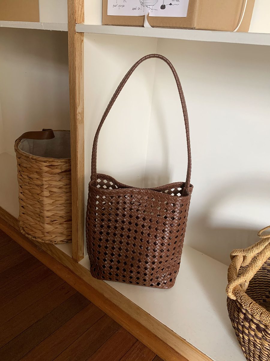 Hollow Out Woven Bucket Bag Shoulder Commute view 8