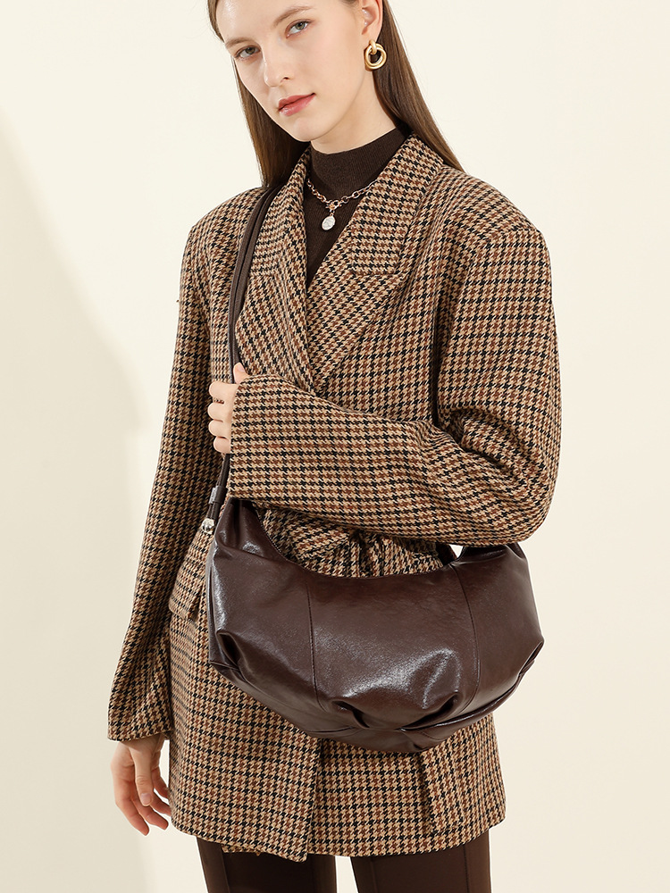 Cowhide Horn-Shape Underarm Shoulder Bag — Designer Long Profile view 5