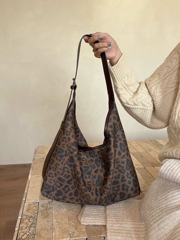 PU Leather Crossbody Bag for wholesale OEM — YANYAN Bags Guangzhou handbag factory