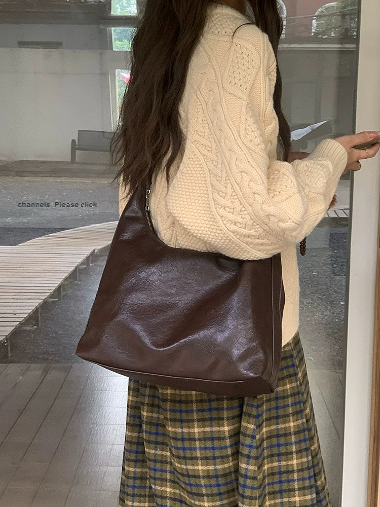 PU Leather Crossbody Bag for wholesale OEM — YANYAN Bags Guangzhou handbag factory